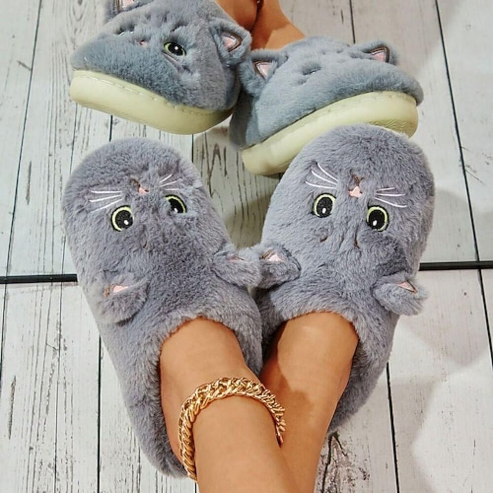 NEW Spooky Grey Cat Green Eyes Halloween Witchy Slippers US 7 / 8